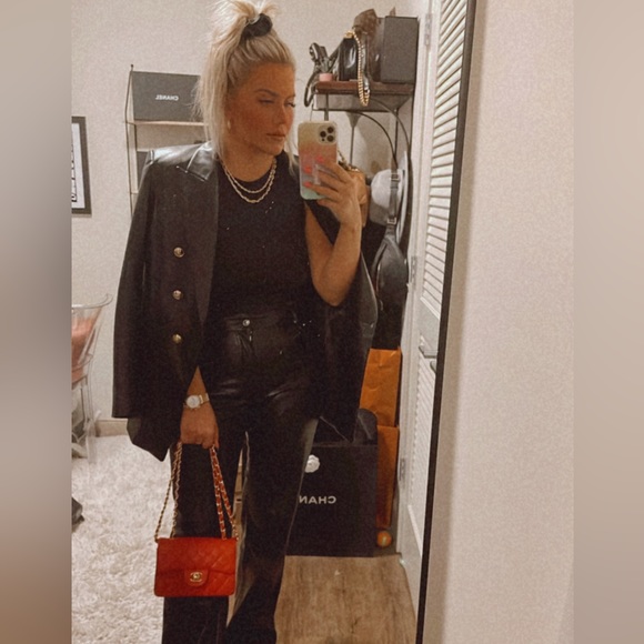 🎉 MEET YOUR SELLER 🎉 - Picture 8 of 9